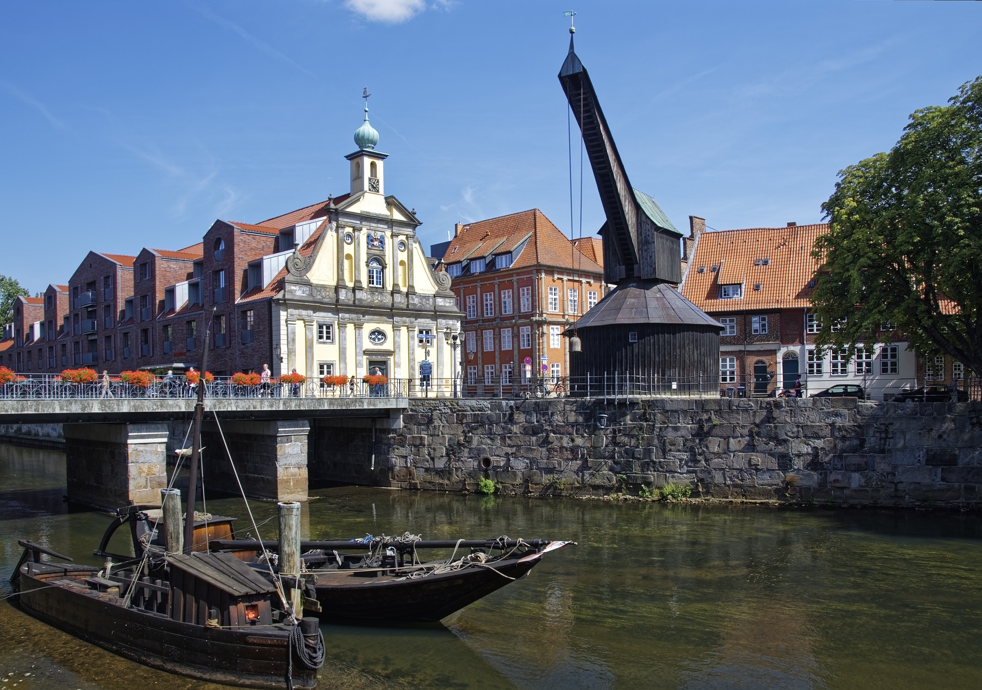 Lüneburg - Brücke über einem Fluss