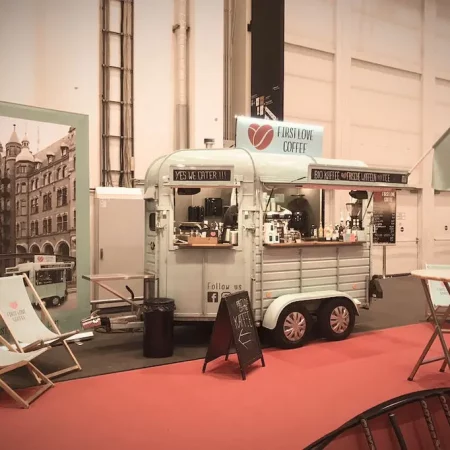 Der FirstLoveCoffee Anhänger als Messestand