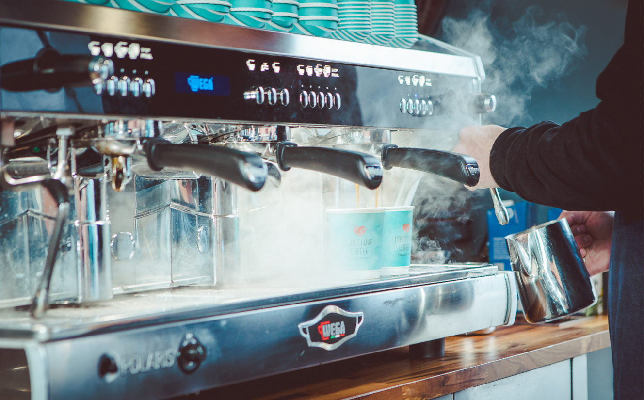 Siebträgermaschine auf einer Firmenfeier von First Love Coffee