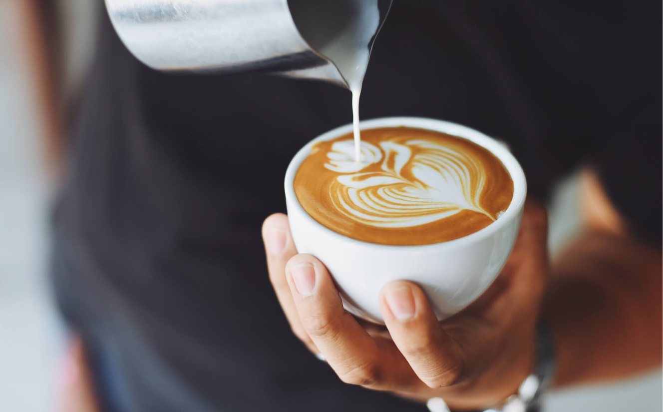 Latte Art bei einem Kundenevent mit First Love Coffee