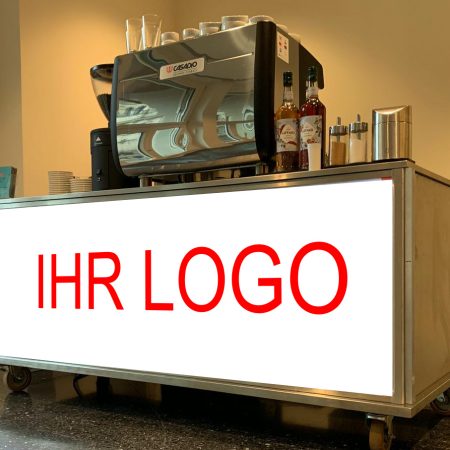 Kaffeebar im eigenen Branding - Mobile Kaffeebar und Kaffeewagen von FirstLoveCoffee auf einer Messe